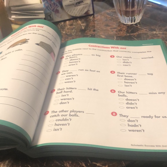 Edition Scholastic - 2nd Grade Workbook with Motivational Stickers - Picture 10 of 10